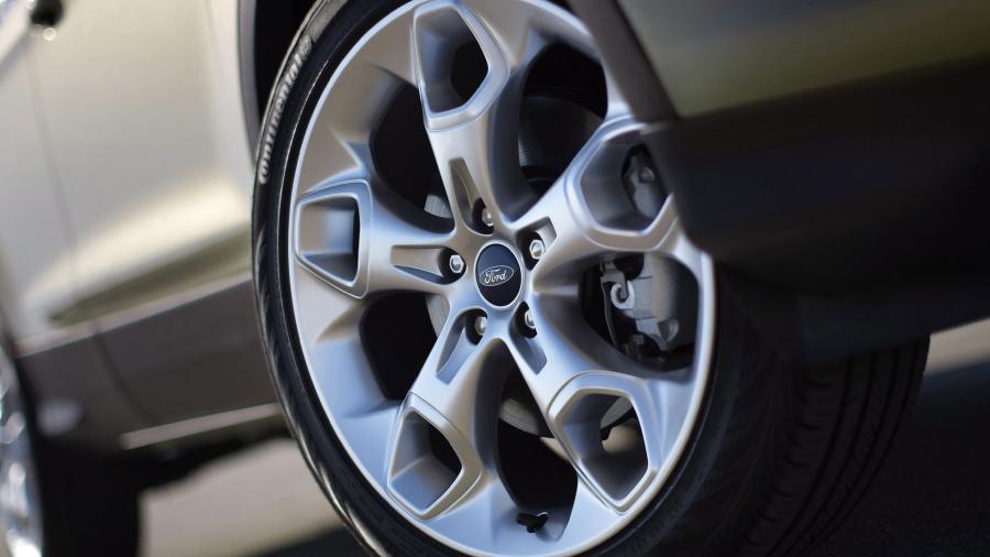  Ford Escape 2013 года  (фото 177 из 222)